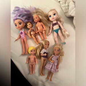 Lot of 7 assorted dolls